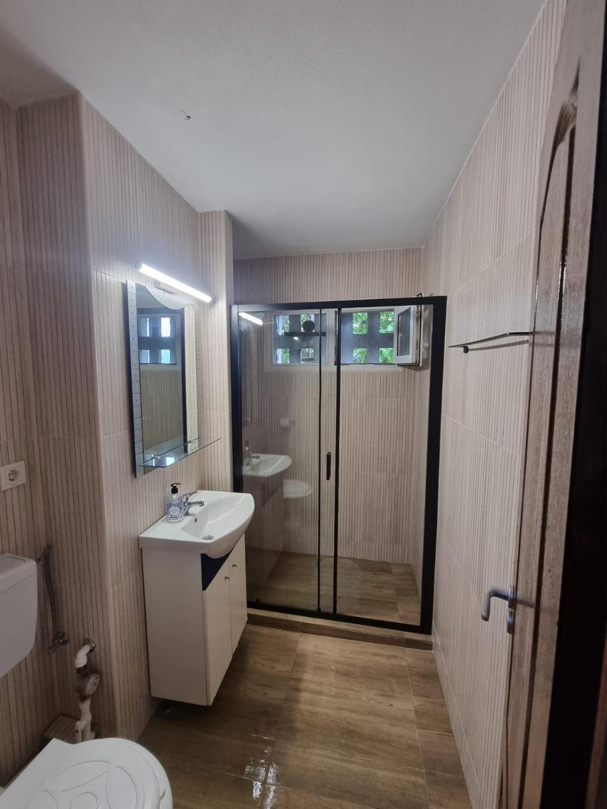 Apartament Apartament Denis Orszowa Zewnętrze zdjęcie